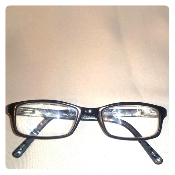 robert mitchell eyewear